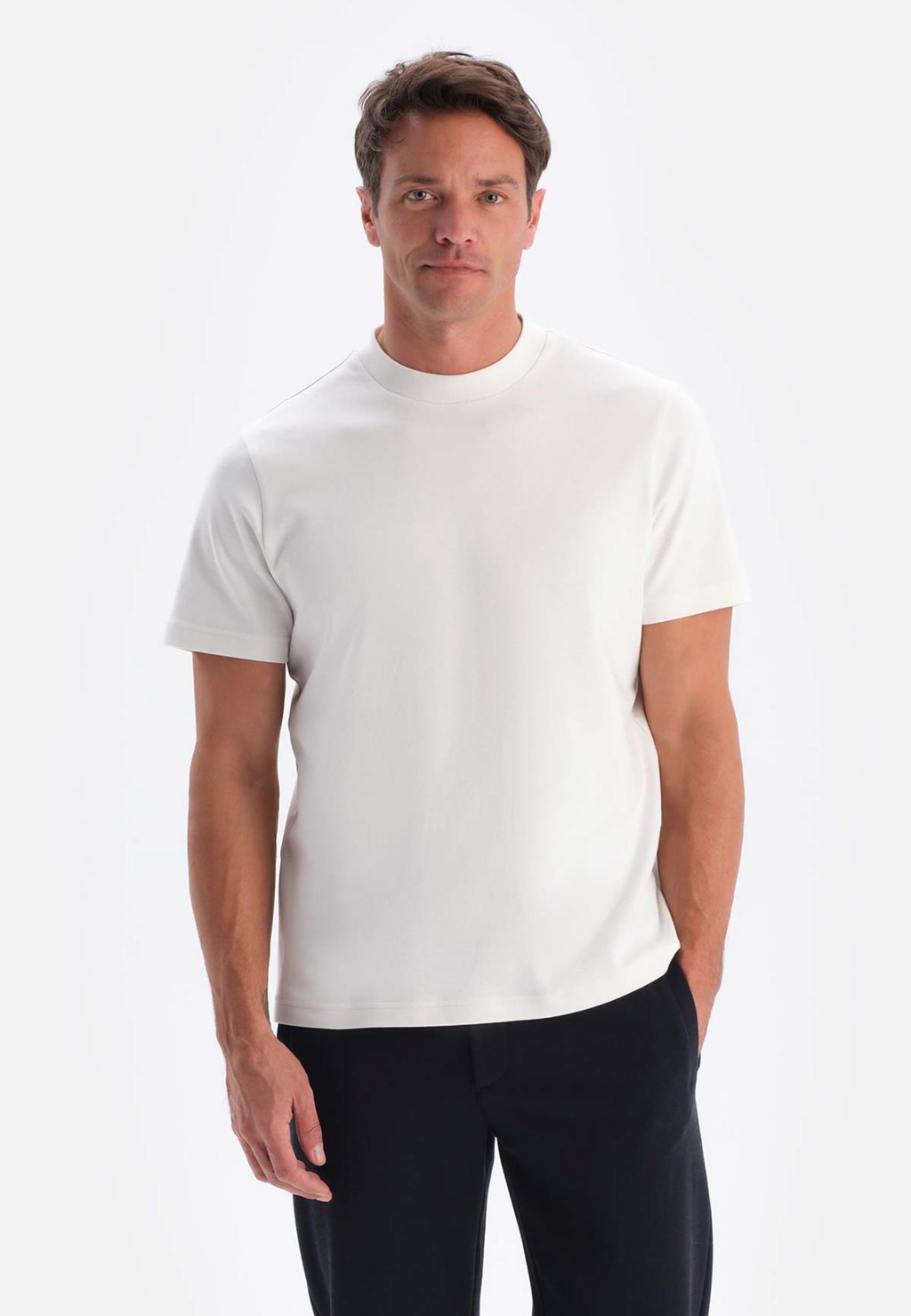 Базовая футболка SHORT SLEEVE CREW NECK REGULAR DAGI, цвет white