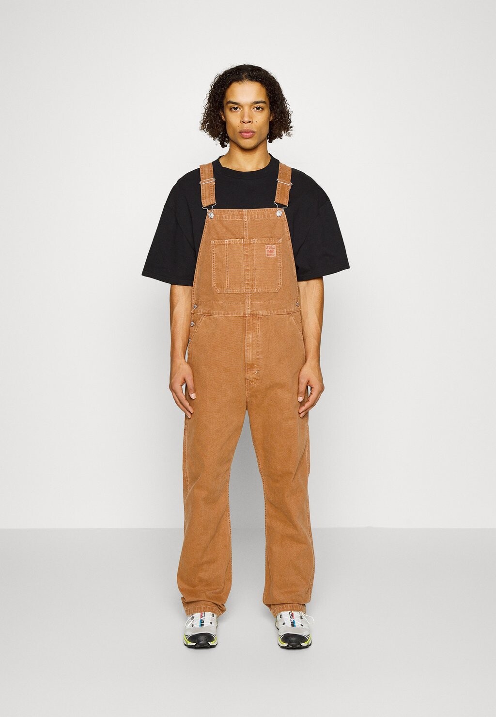 

Джинсы-сигареты Overall Levi's, цвет dark ginger