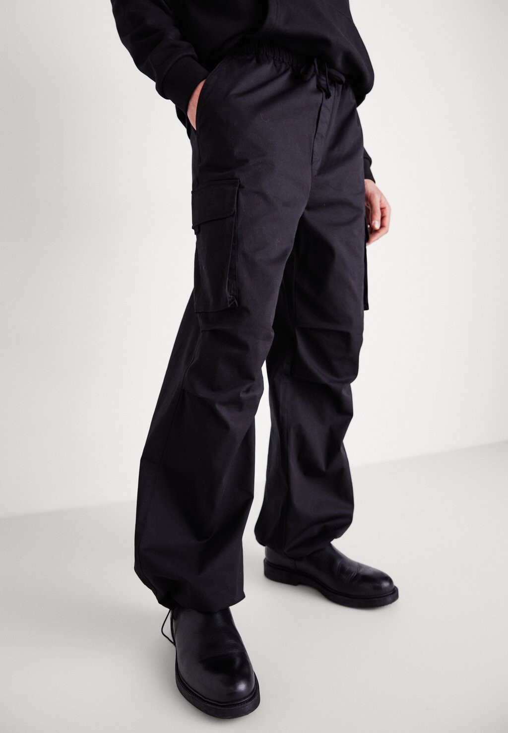 Брюки-карго Onskazi Loose Parachute Pant Only & Sons, черный