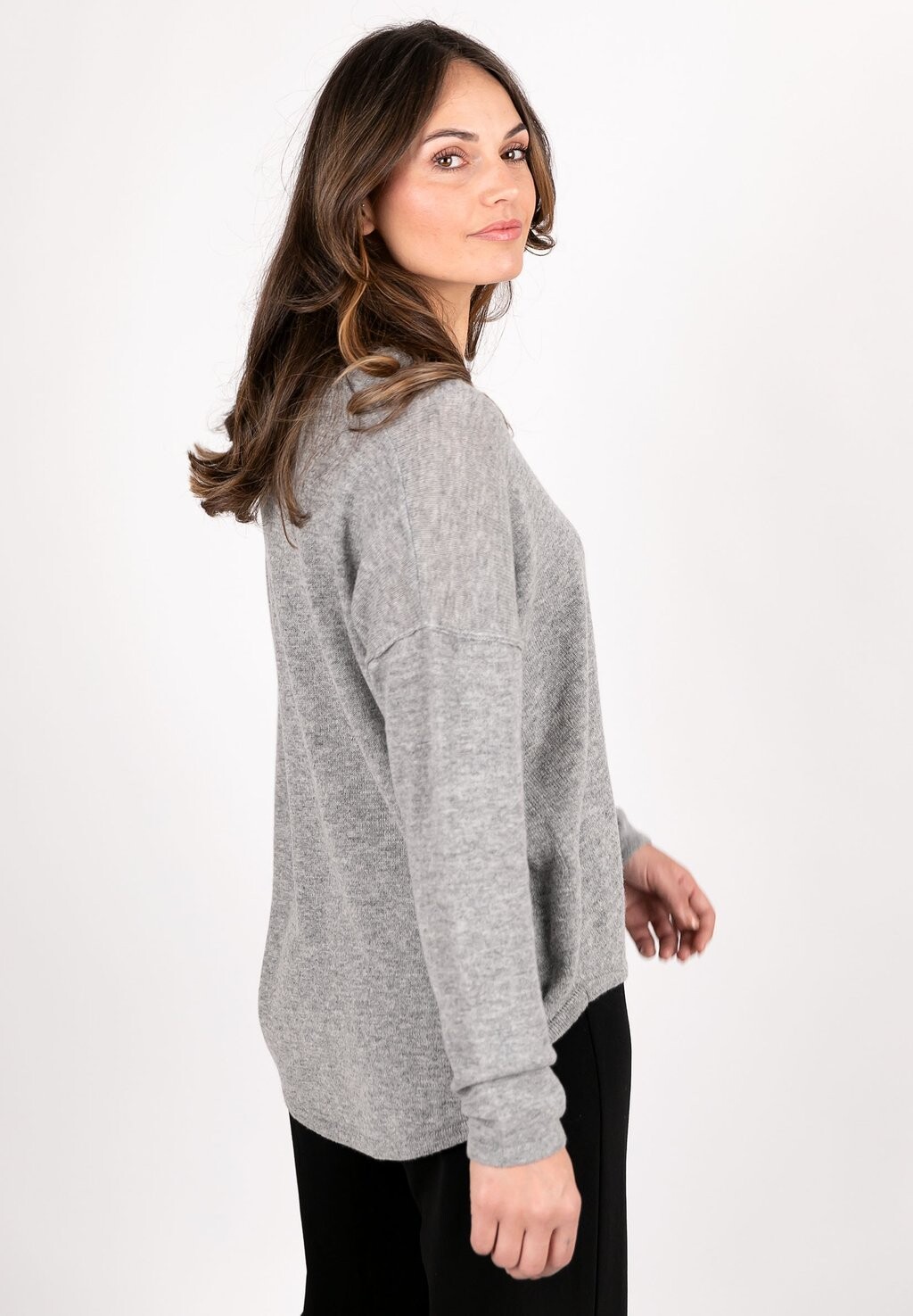 

Джемпер TEDDY V NECK Grace, серый