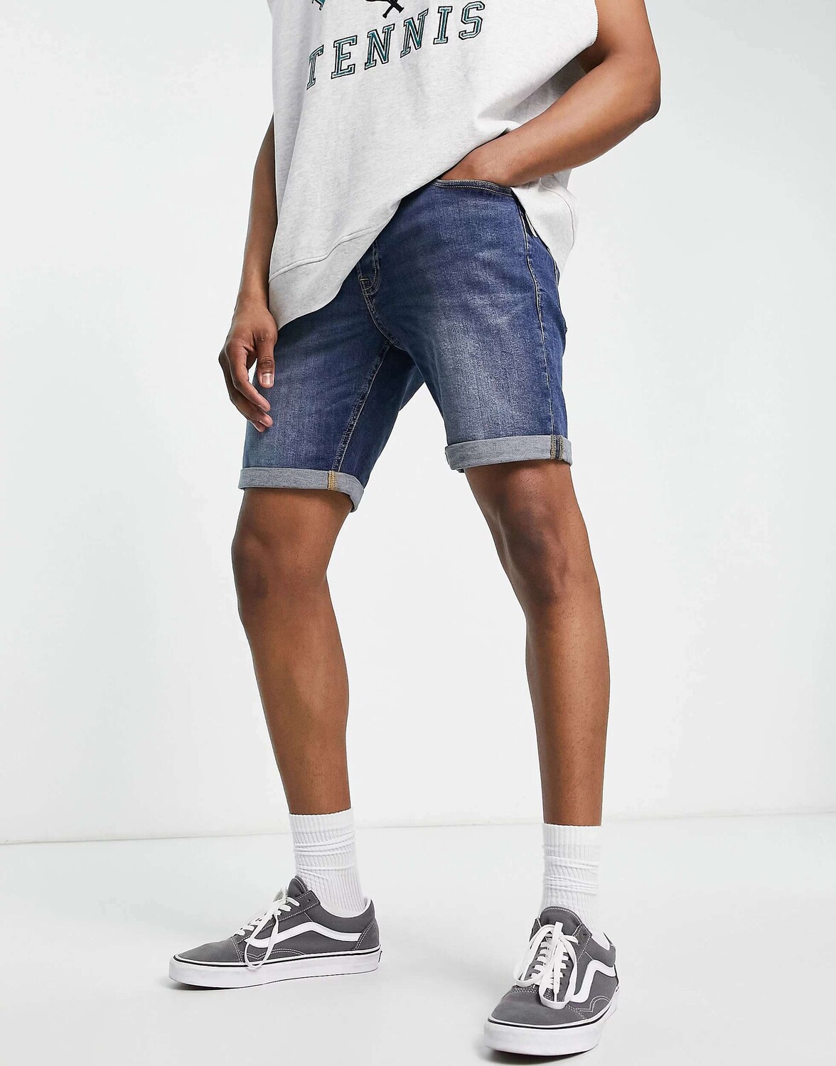 

Джинсовые шорты приталенного кроя Jack & Jones синего цвета