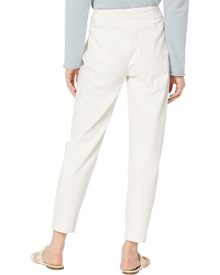 

Джинсы Eileen Fisher Petite Tapered Ankle Pants in Organic Cotton Stretch Denim in Undyed Natural, цвет Undyed Natural
