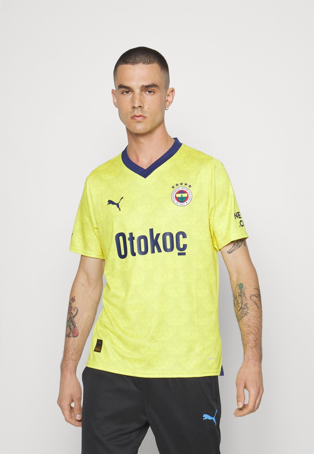 

Спортивная футболка Puma
