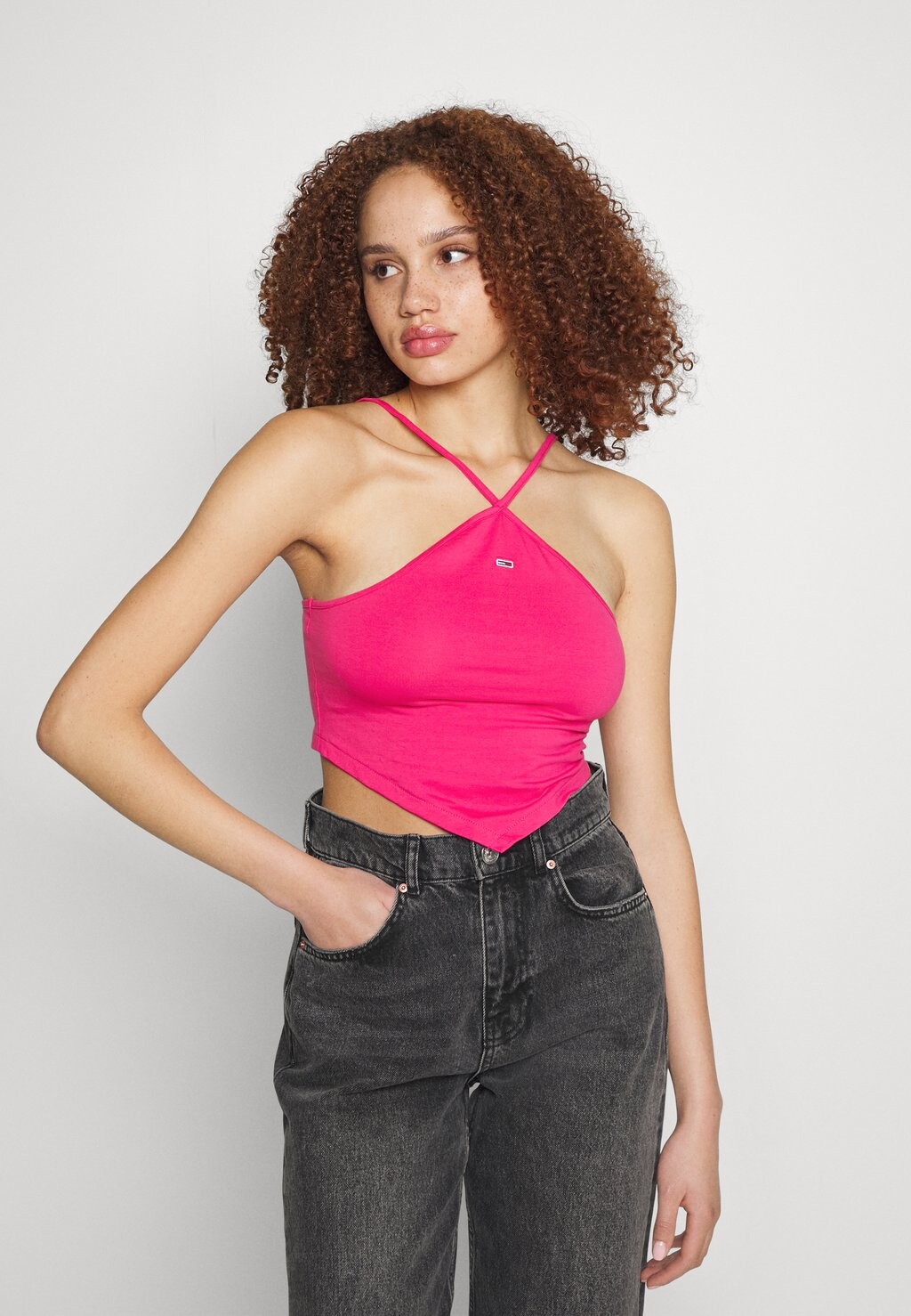 

Топ Tommy Jeans