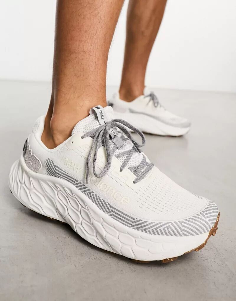 

New Balance Running – More – кроссовки белого цвета