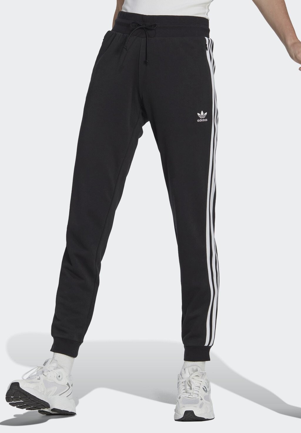 

Спортивные брюки adidas Originals, черный