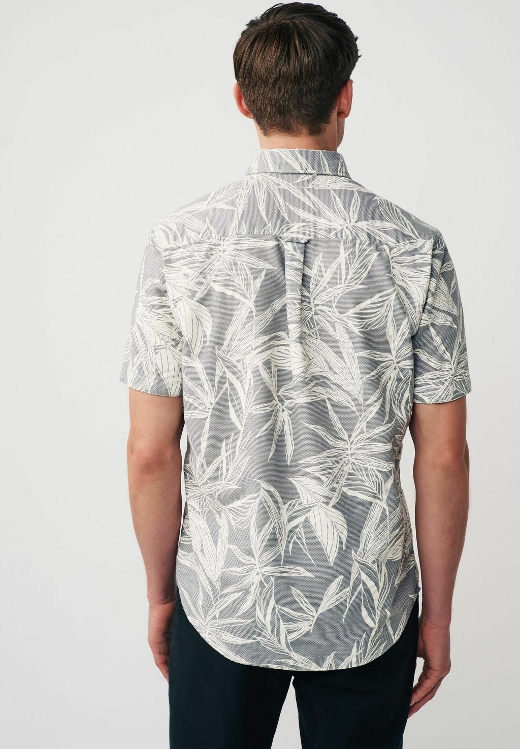 

Рубашка Textured Short Sleeve-Regular Fit Next, серая
