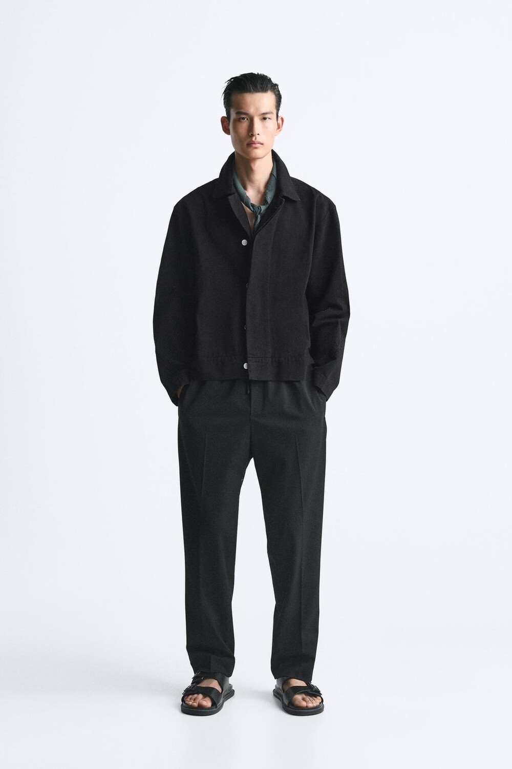 

Комфортные брюки для джоггера на поясии ZARA, черный