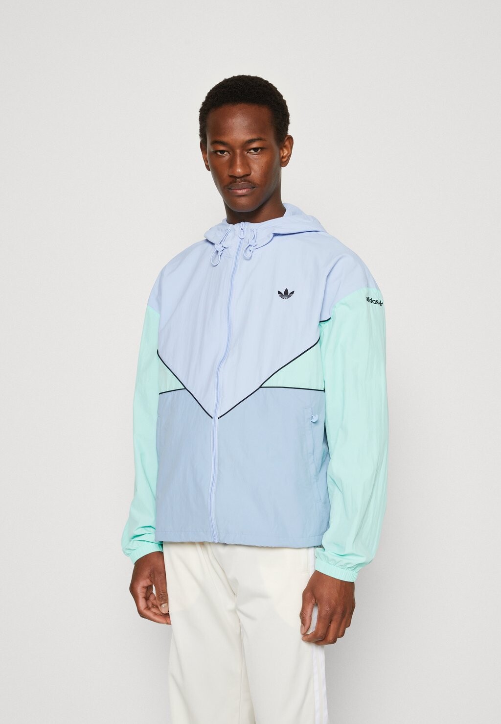 

Ветровка adidas Originals