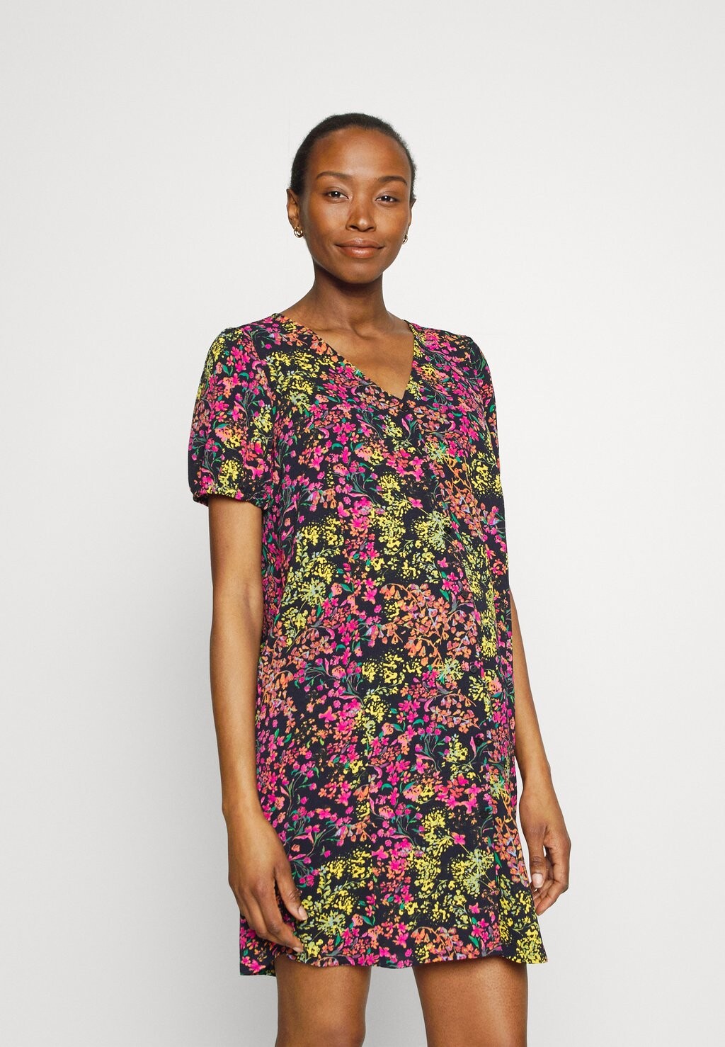 

Летнее платье ONLY MATERNITY