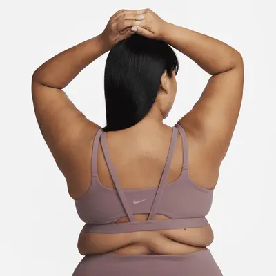 

Спортивный бюстгальтер Nike Zenvy Strappy, цвет Smokey Mauve/White