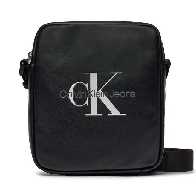 

Сумка Calvin Klein Jeans MonogramSoft, черный