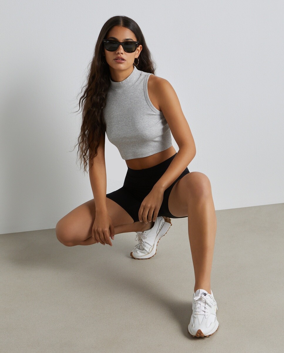 

Топ Perkins в рубчик с воротником Easy Wear, серый