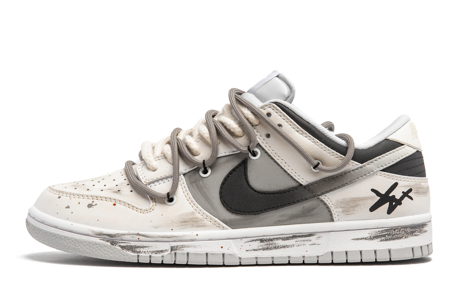 

Женские кроссовки для скейтбординга Nike Dunk