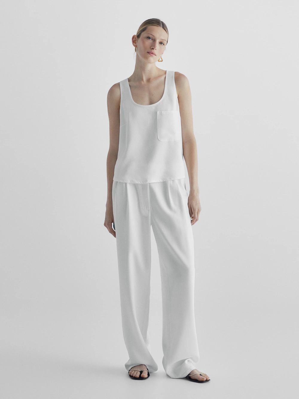 

Топ из лиокелла с карманом Massimo Dutti, кремовый