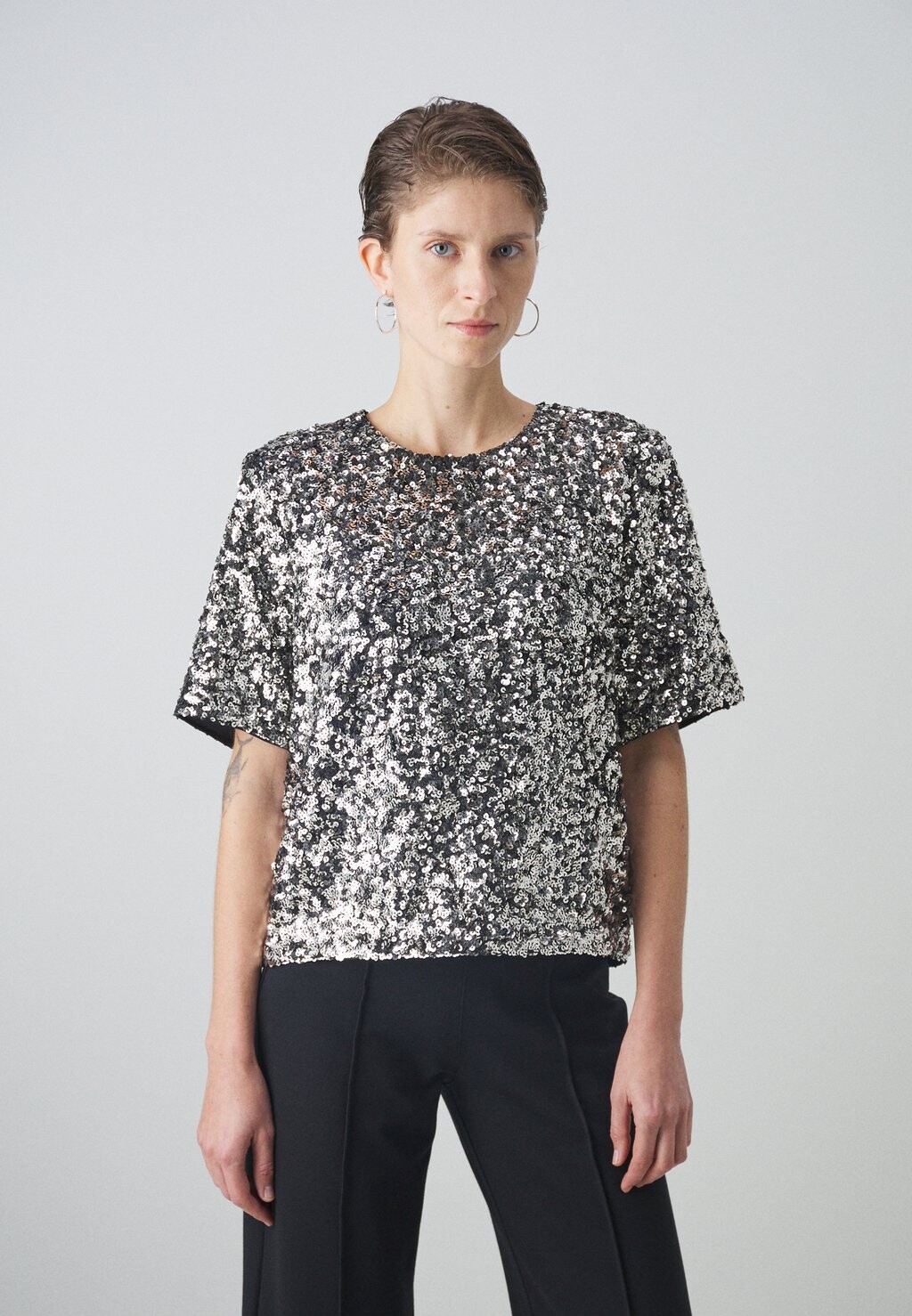 

Блузка Selected Femme СЛФКОРА, серебро