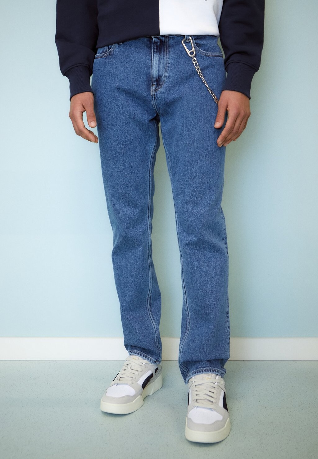 

Джинсы прямого кроя Tommy Jeans