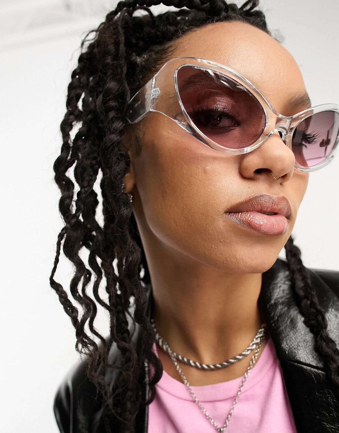 

Солнцезащитные очки «кошачий глаз» ASOS в прозрачной оправе с розовыми линзами