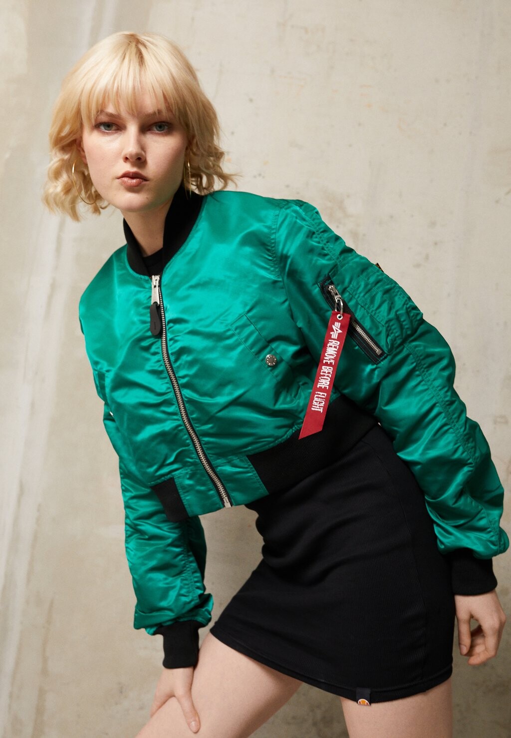 

Куртка-бомбер Alpha Industries, Зеленый