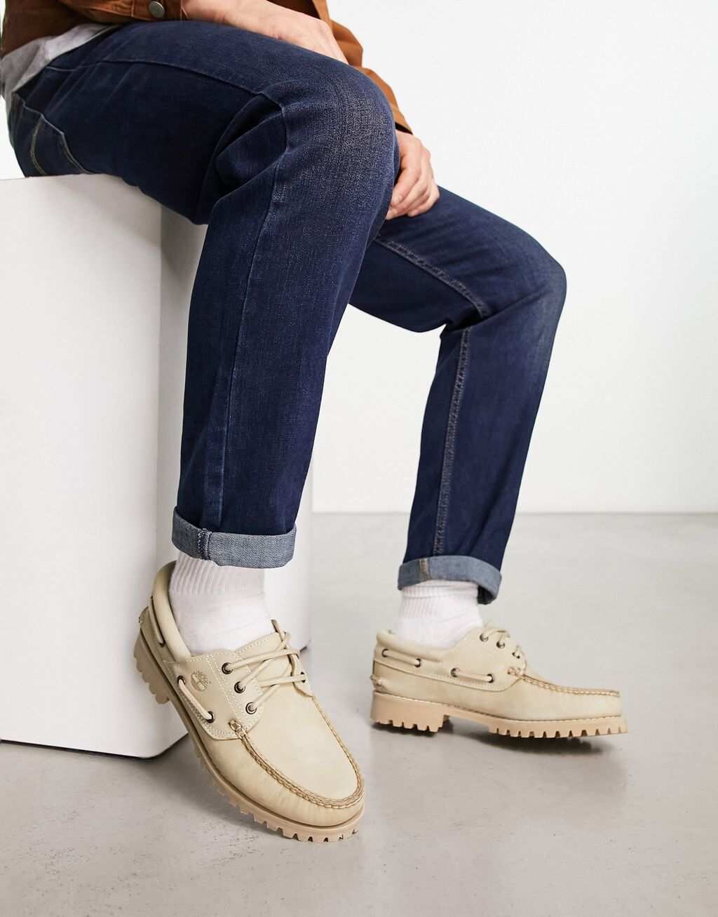 

Классические топсайдеры Timberland Originals с 3 люверсами из бежевого нубука