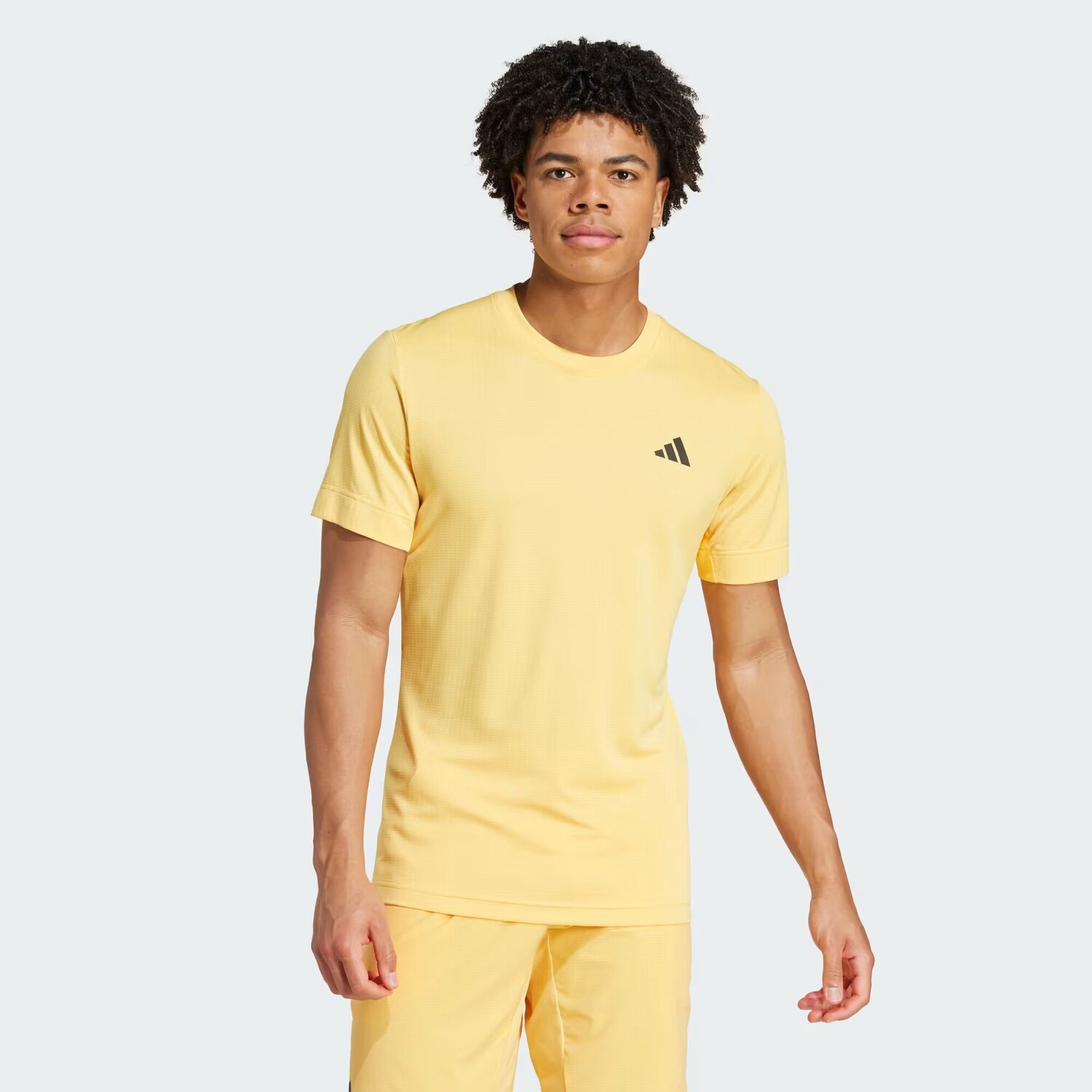 

Теннисная футболка FreeLift Adidas, цвет Semi Spark/Spark