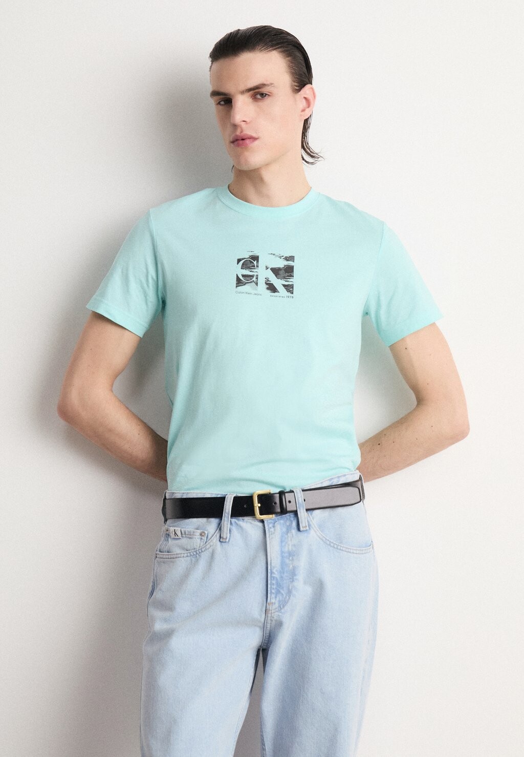 

Футболка с принтом SMALL BOX LOGO Calvin Klein Jeans, цвет blue tint