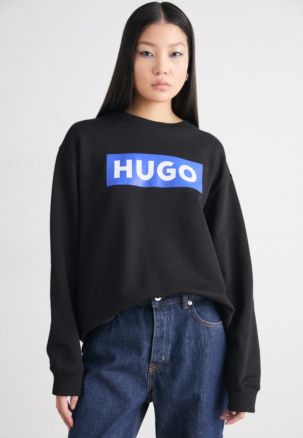 

Толстовка CLASSIC CREW HUGO, цвет black