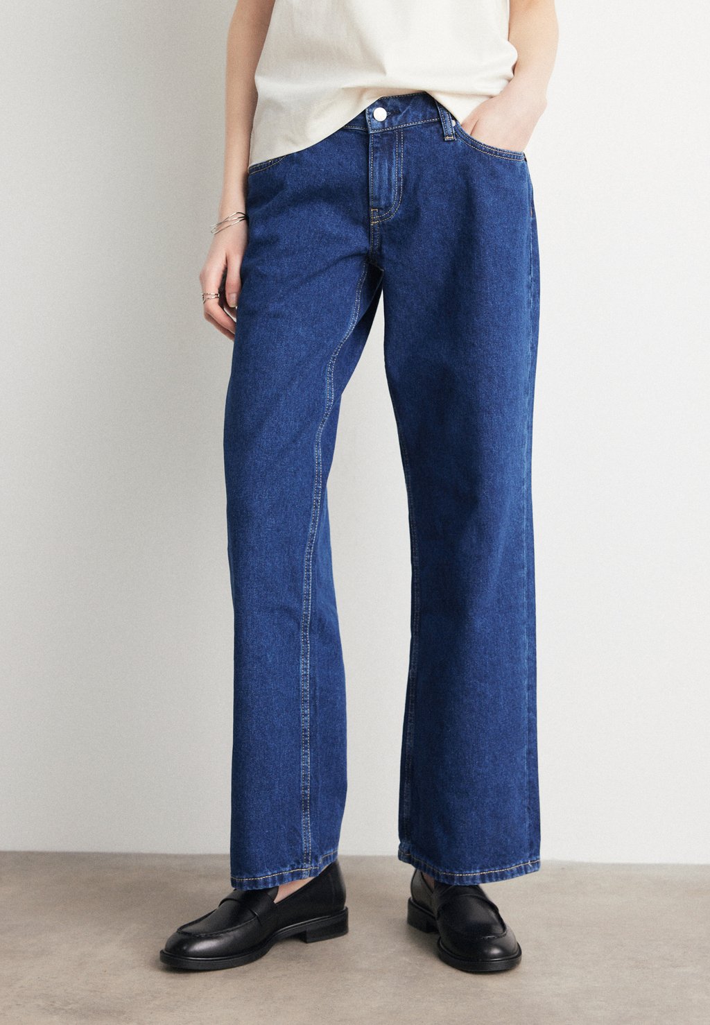 Джинсы-бойфренды EXTREME LOW RISE BAGGY Calvin Klein Jeans, темно-синий