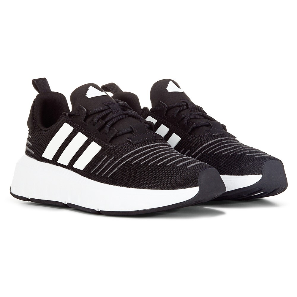 

Детские кроссовки Swift Run Big Kid Adidas, черный