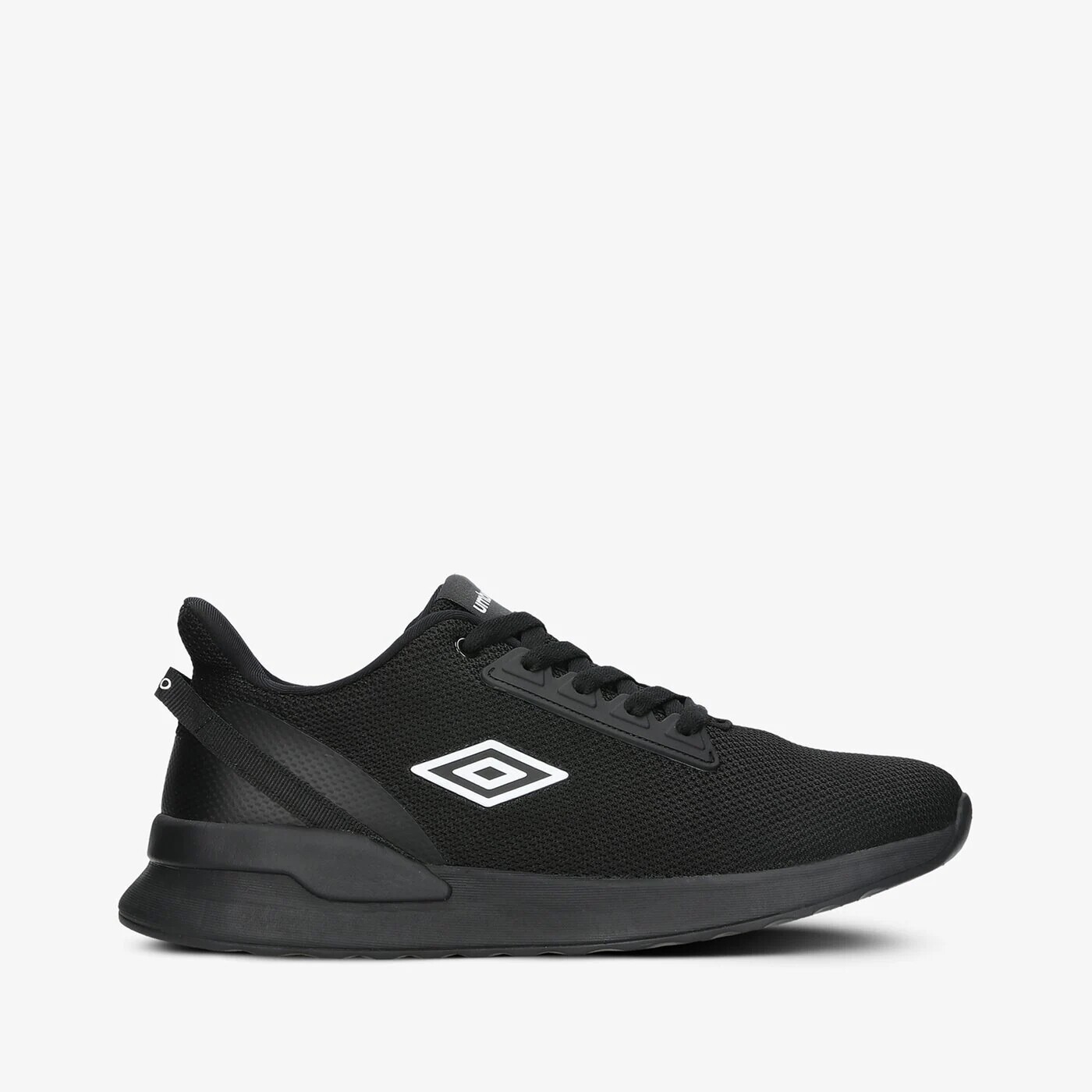 

Кроссовки Umbro Tasuki, черный