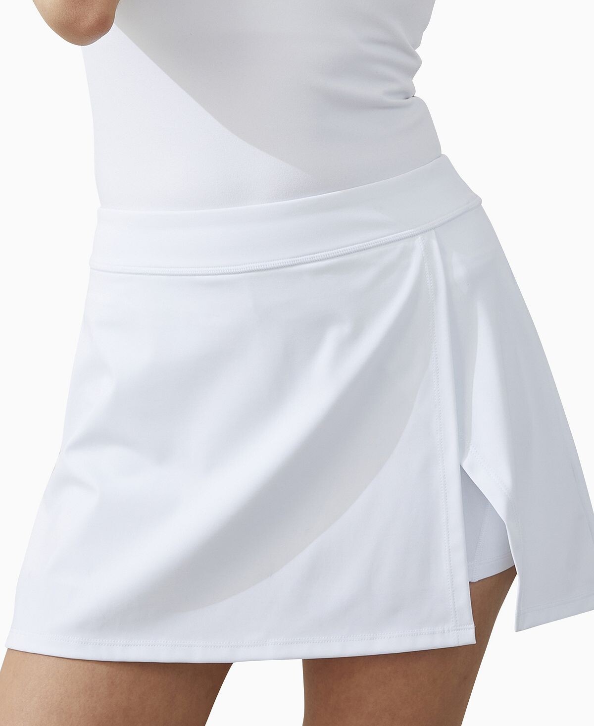 

Женская гладкая теннисная мини-юбка с разрезом по бокам COTTON ON, белый