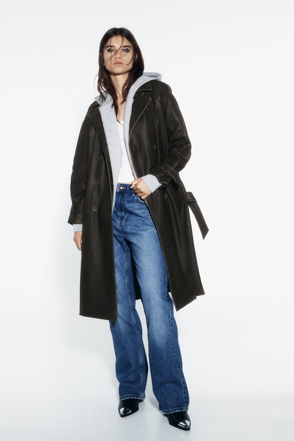 

Тренч с эффектом кожи ZARA, черный