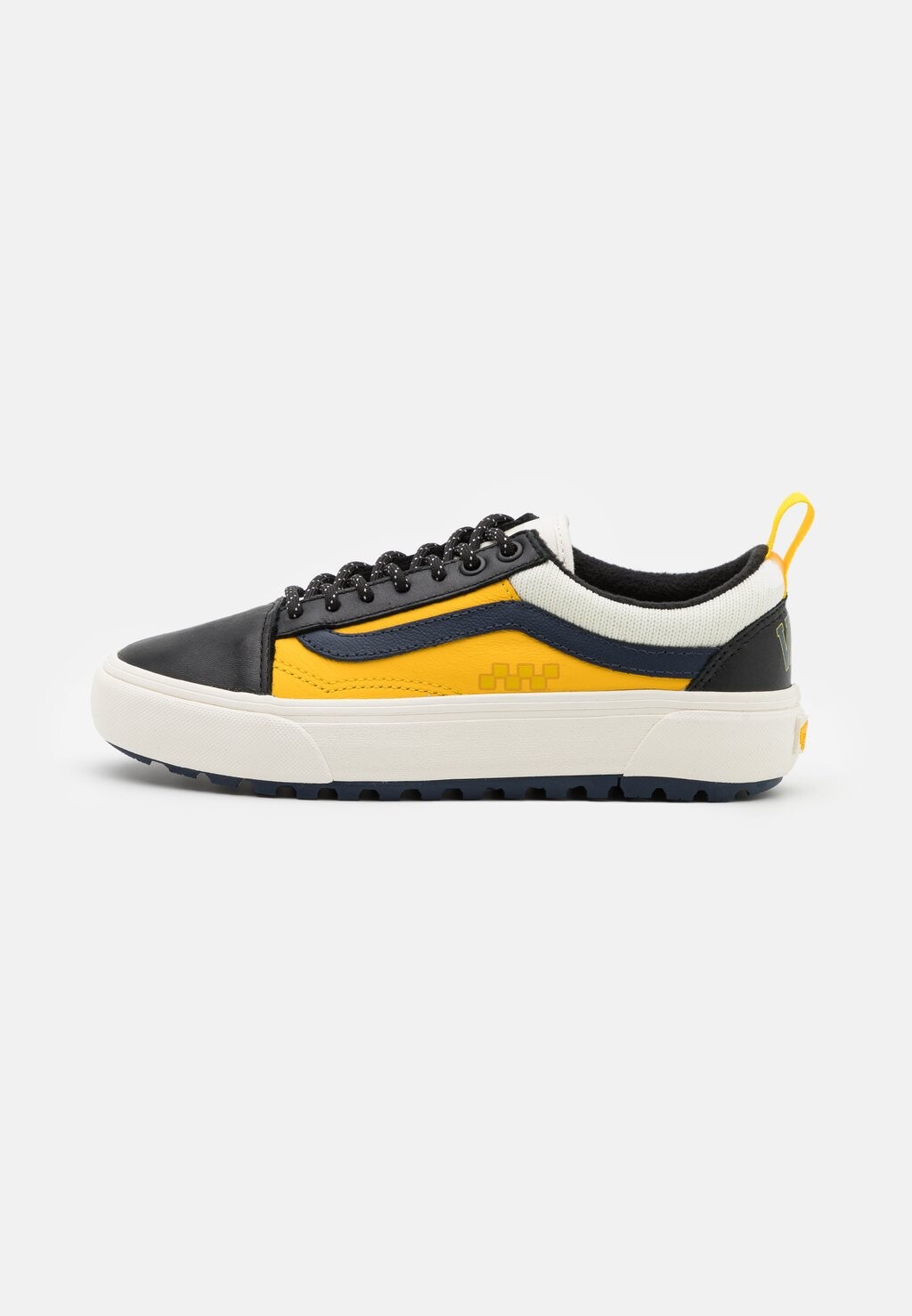 

Кроссовки Vans