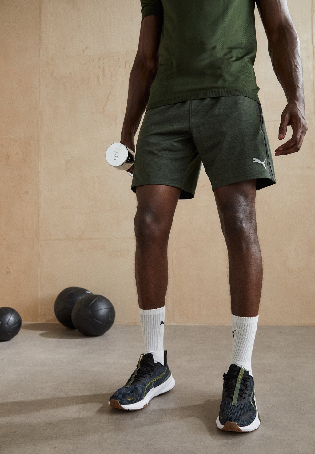 

Спортивные шорты Puma