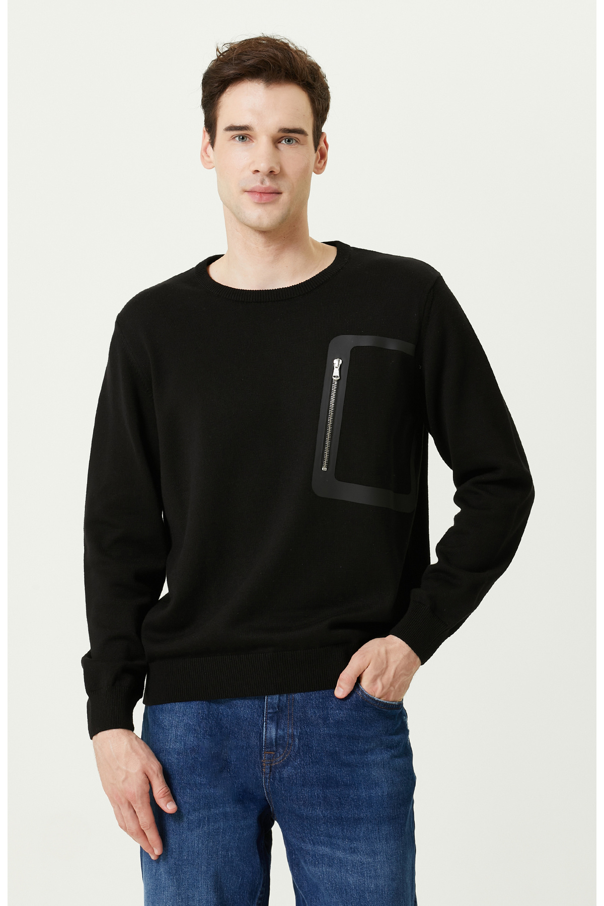 Черный свитер с кожаными карманами и деталями Network, черный