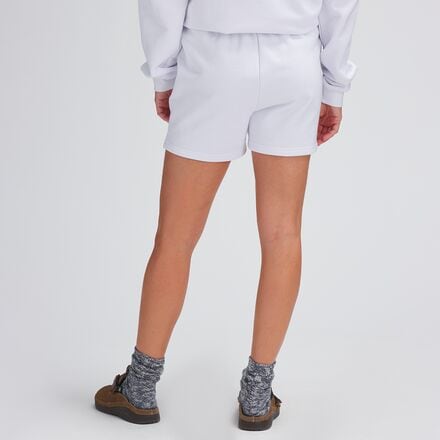Спортивные шорты – прошлый сезон женские Stoic, цвет Egret шерпа бомбер женский stoic цвет egret
