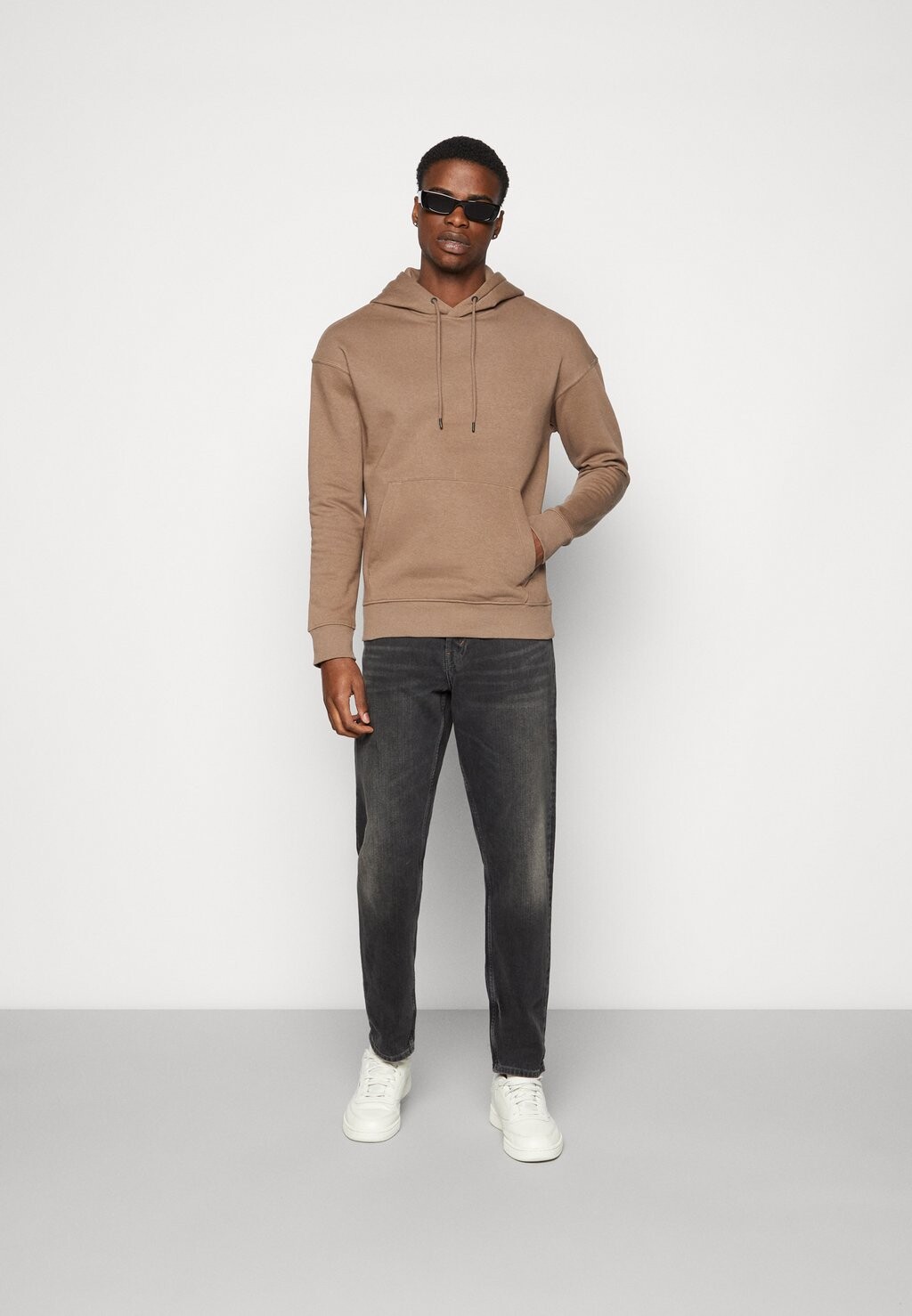 

Худи Jack & Jones, коричневый