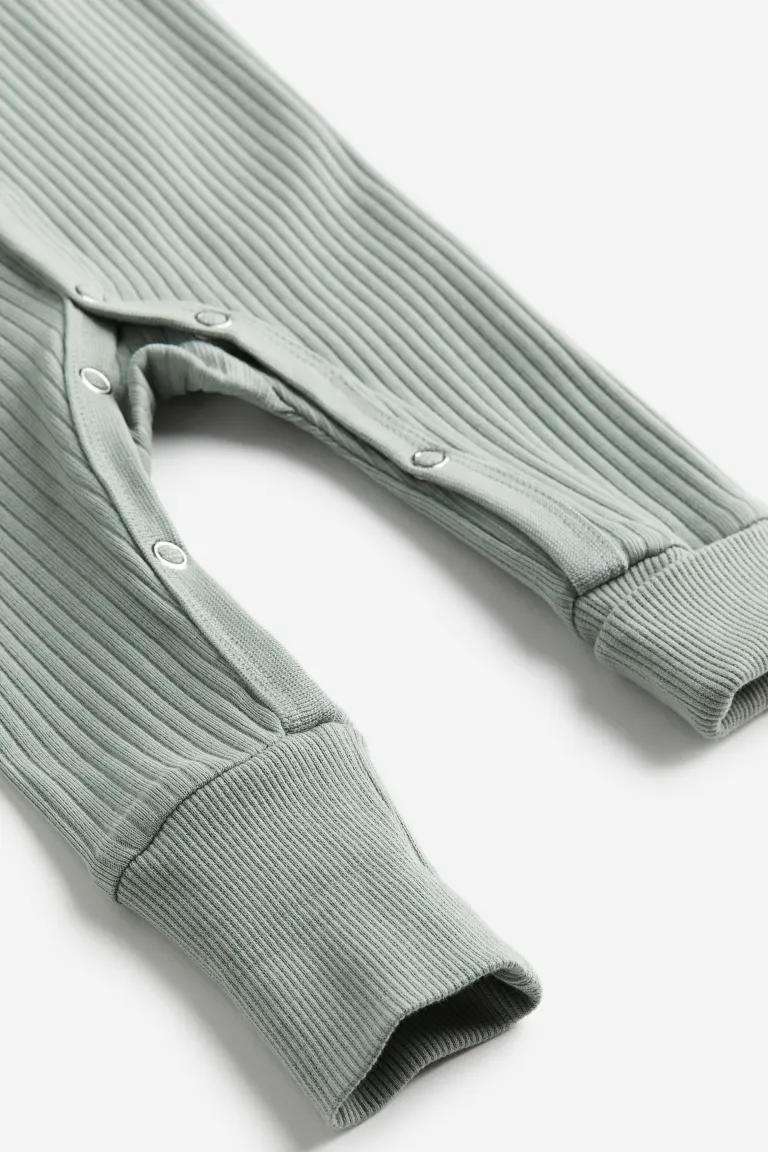

Комбинезон с регулируемой длиной H&M, зеленый
