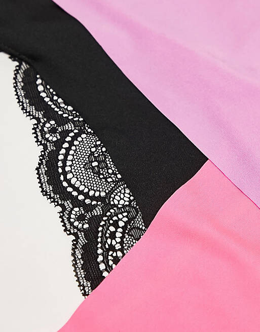 

Комплект из трех трусов-стрингов без VPL и кружева ASOS DESIGN Curve черного, розового и фиолетового цвета