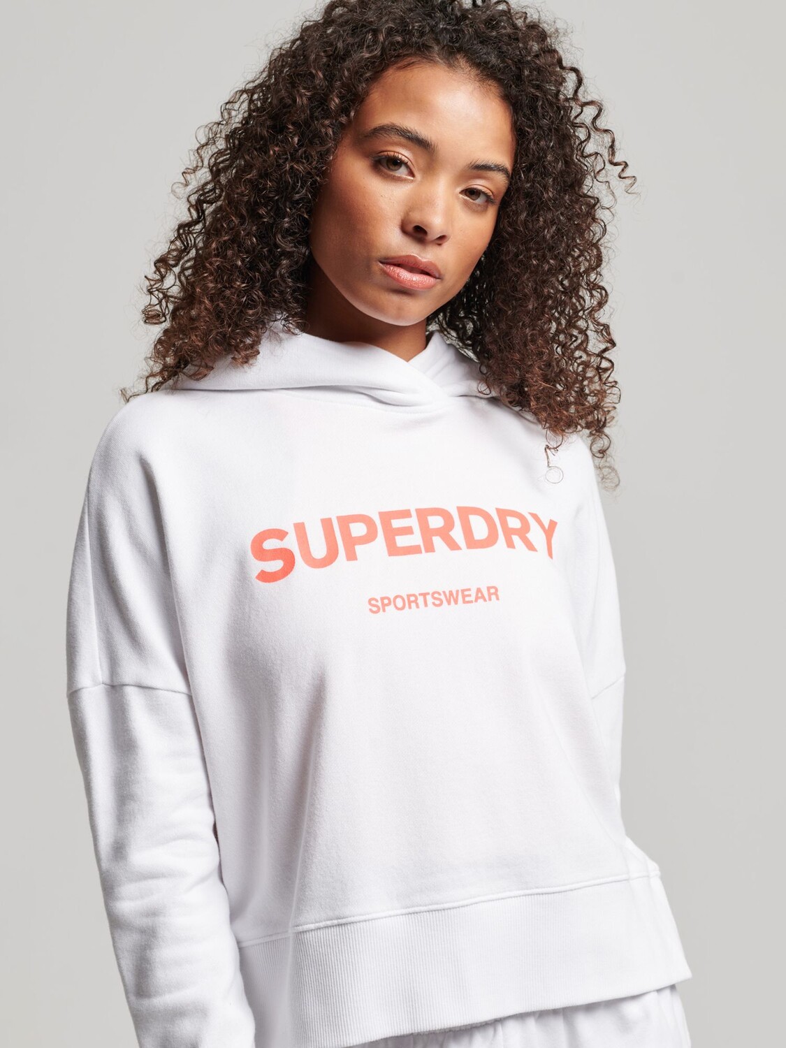

Толстовка Superdry Core Sport Crop Box, оптика