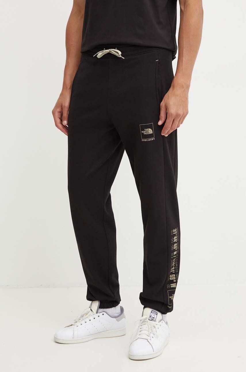 

Спортивные штаны The North Face, черный