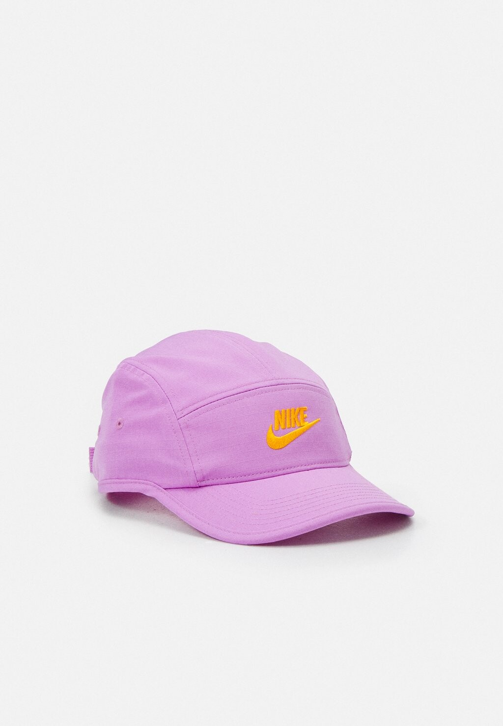 

Бейсболка Nike