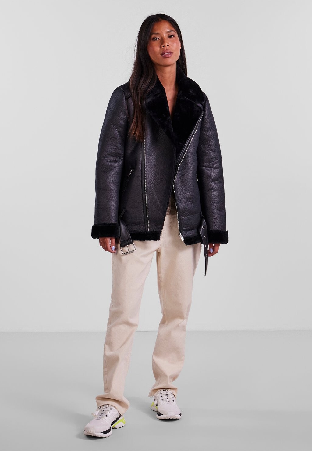 

Зимняя куртка Pieces PCNORA JACKET, черный