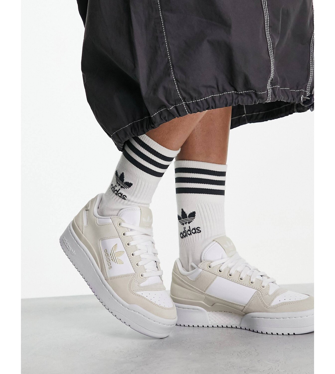 

Серо-белые кроссовки adidas Originals Forum Bold, Белый