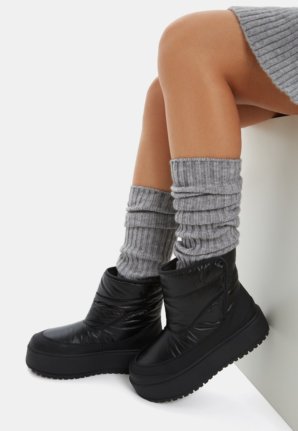 

Зимние ботинки Padded Bershka, черный