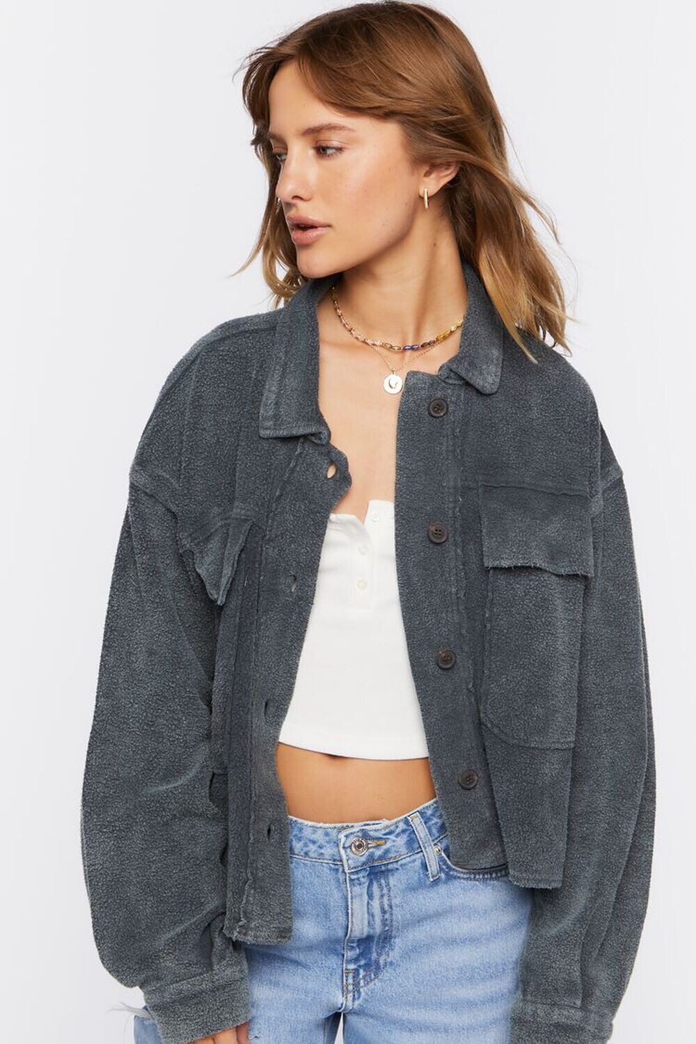 

Укороченная куртка из флиса с обратной стороны Forever 21, угольный