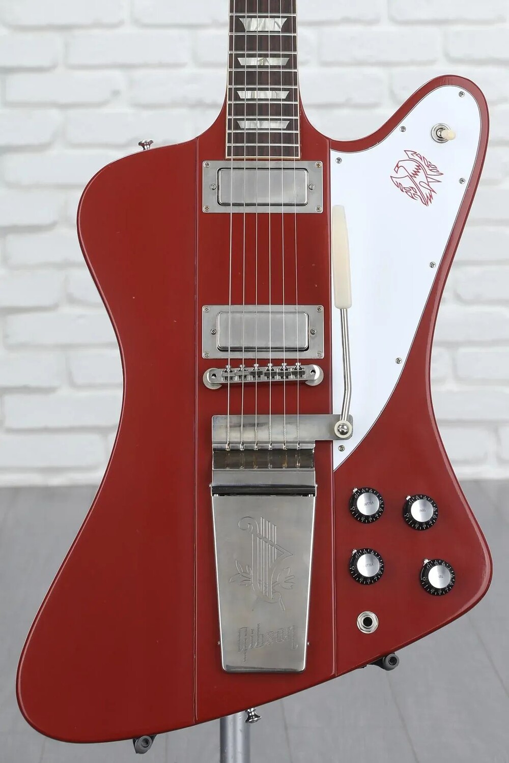 

Gibson Custom 1963 Firebird V с электрогитарой Maestro Vibrola — Murphy Lab Ultra Light Aged Ember Red