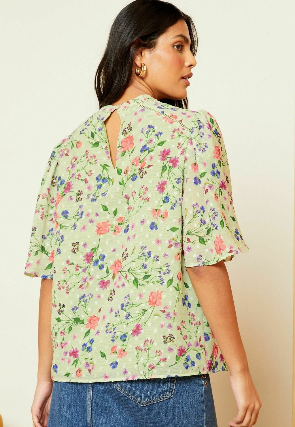 

Блуза FLORAL FLUTTER SLEEVE PETITE Love & Roses, зеленый