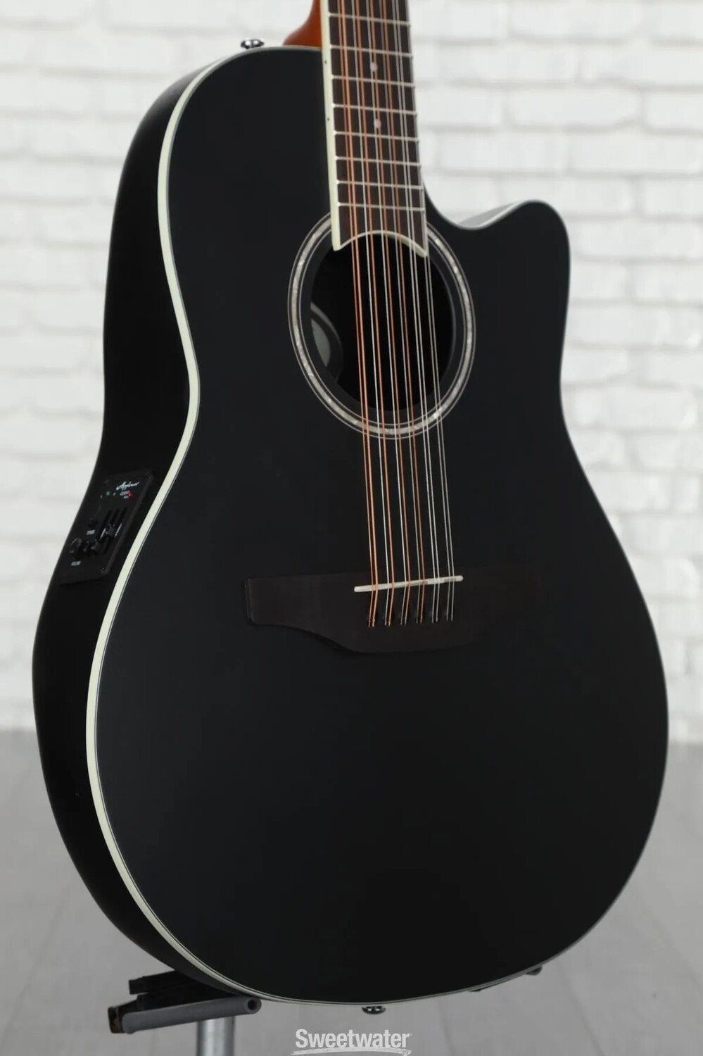 

Ovation Applause AB2412II-5S 12-струнная акусто-электрическая гитара средней глубины - черная