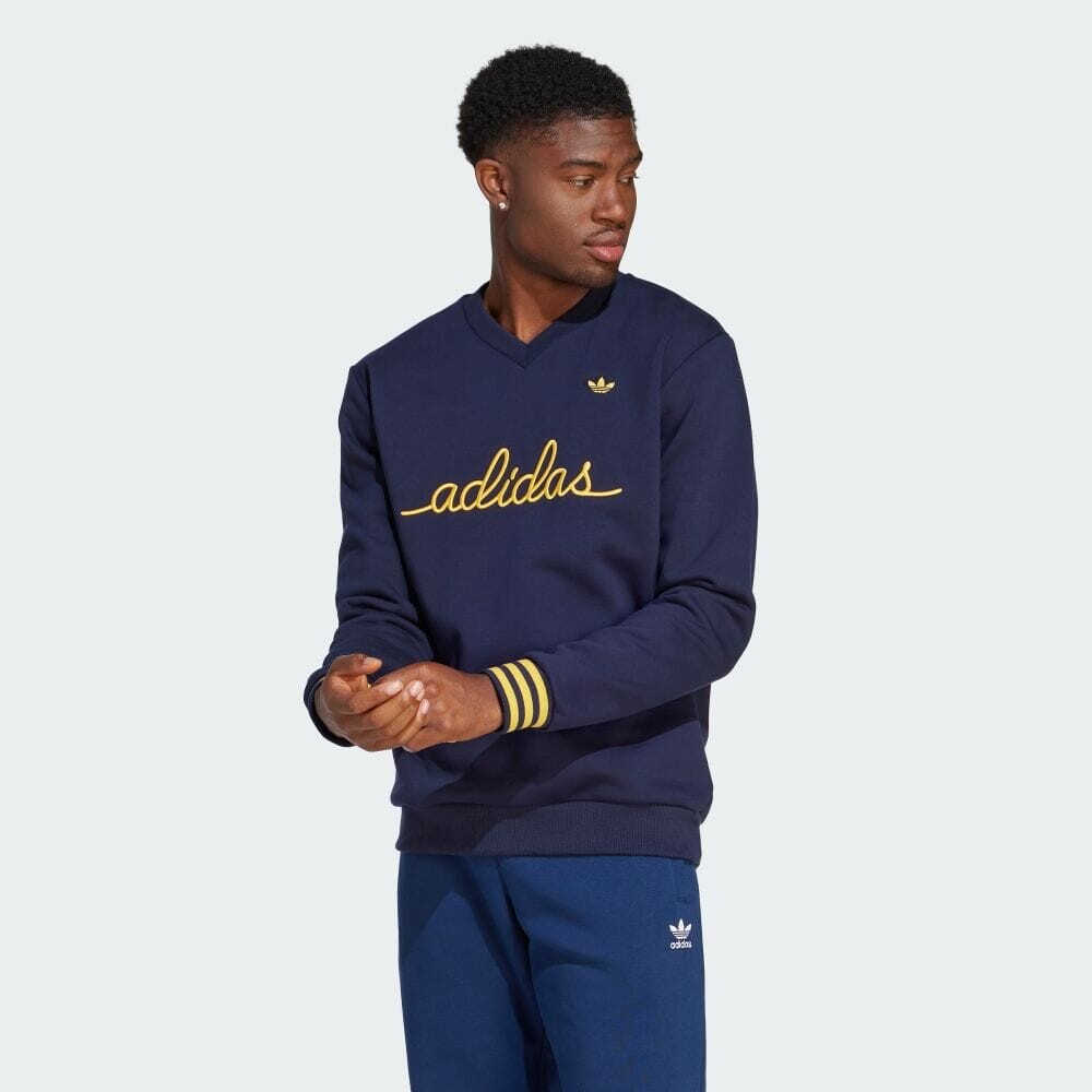 

Толстовка Adidas IR7596